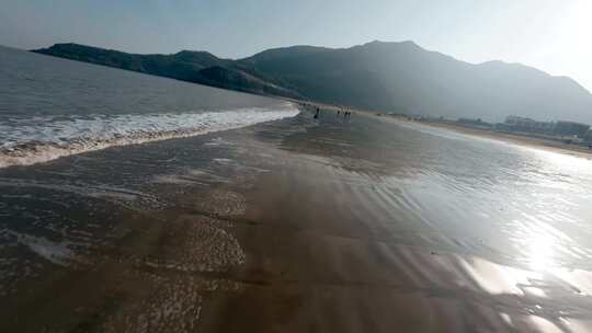 穿越机大海沙滩