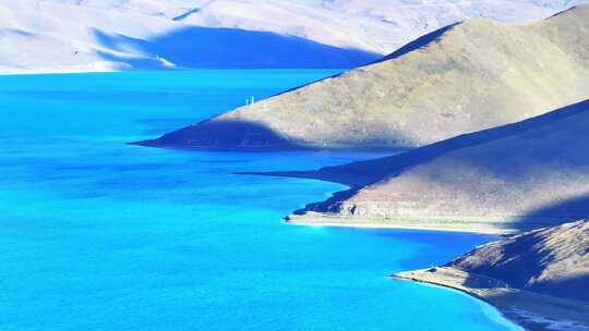 西藏羊卓雍错湖泊