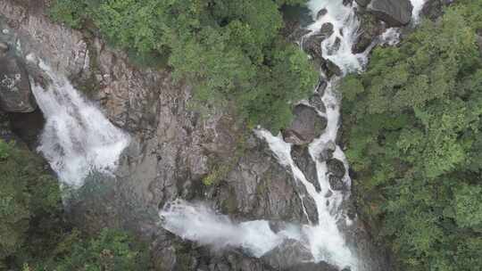 瀑布水流山泉水大自然自然风景自然风光