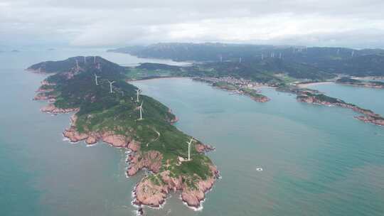 福建霞浦吕峡灯塔海边风车风景航拍