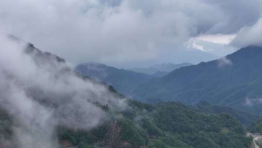 美丽中国河南伏牛山老界岭自然风光