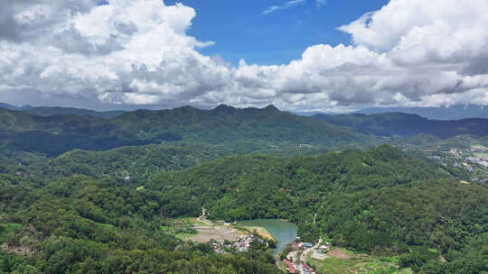 航拍海南五指山景区