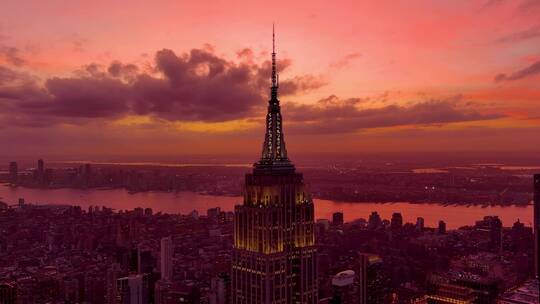 城市航拍纽约帝国大厦摩天大楼夜景日落晚霞视频素材模板下载