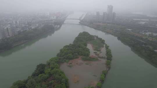 阴雨绵绵的广东东江流域航拍