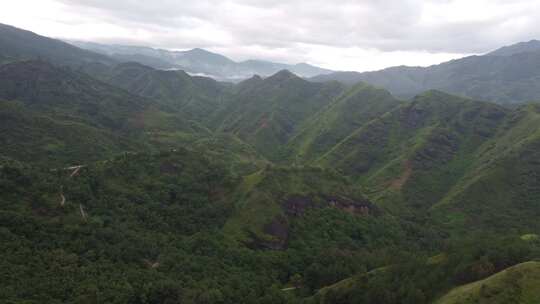 凉山州盐源公母山-航拍-彝族-公母山