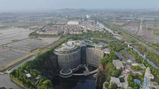 航拍上海佘山世茂洲际酒店全景