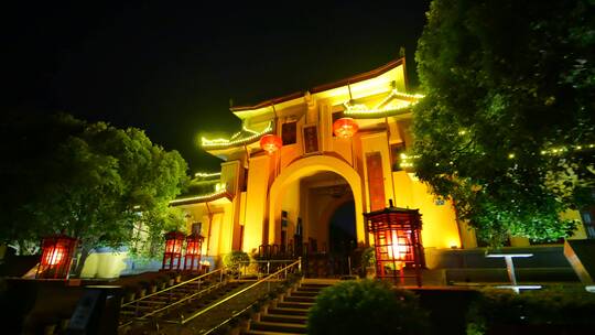 桂林靖江王府广西师范大学校门夜景