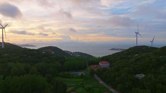 航拍平潭北部湾海上风电场夕阳火烧云鱼排