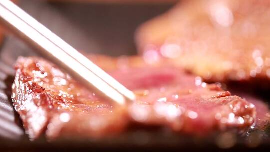 【镜头合集】多汁烤肉牛排肉质 (7)