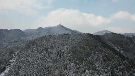 山川丘陵冬天雪景航拍
