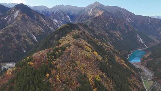 四川九寨沟彩林秋景和蓝色海子