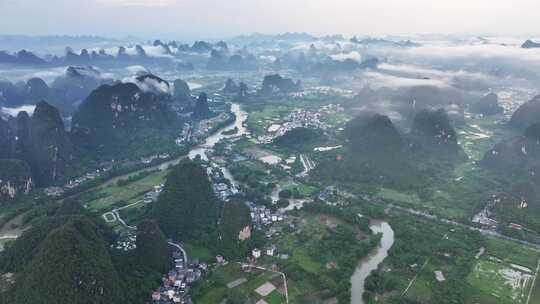 航拍桂林山水风光