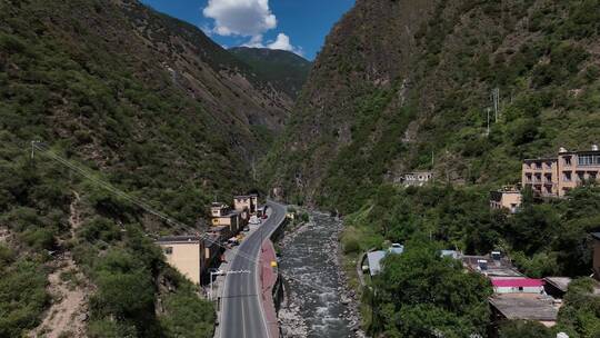 新都桥川藏线康巴汉子木雅圣地风景