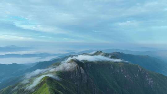 大气山峰森林航拍山川云海山脉壮丽山河风光