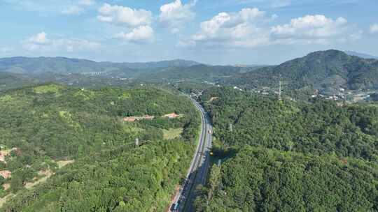 高速公路航拍山区道路风光