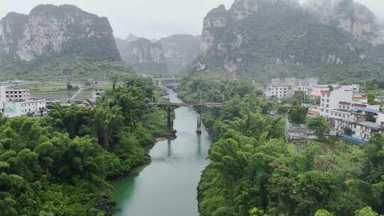 广西山水河流农村