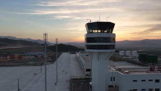 夕阳下建设中丽水机场航拍