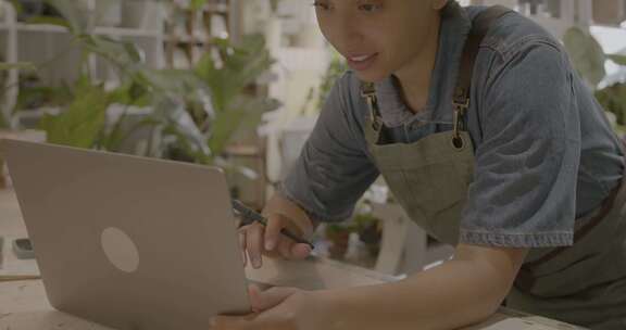 工作，女人，植物商店，笔记本电脑