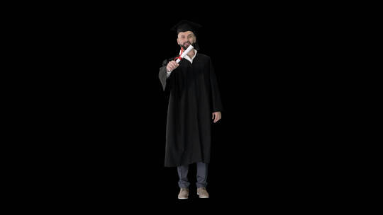 站在黑色背景下戴着毕业帽的快乐年轻人视频素材模板下载
