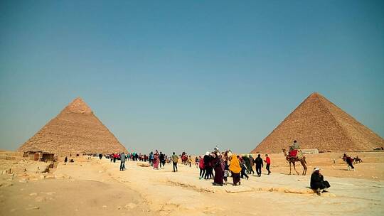 埃及开罗的金字塔群