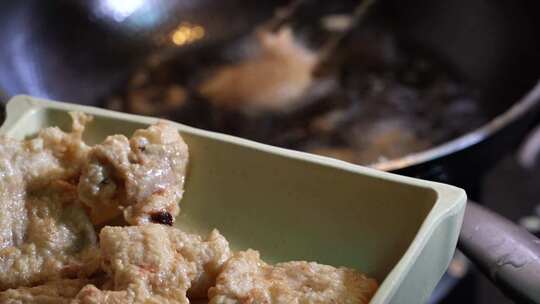 油炸肉美食做饭炒菜餐饮饮食晚饭午饭