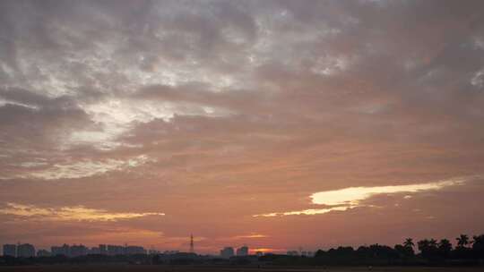 朝霞下的稻田田园风光延时