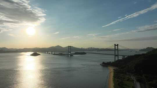 东莞虎门大桥日落夕阳航拍珠江黄昏河流风景