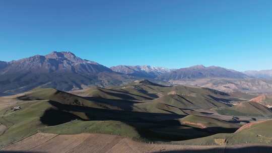 青海海北祁连县卓尔山风景区丹霞地貌