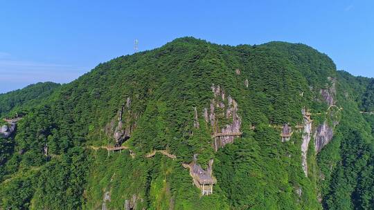 明月山青云栈道