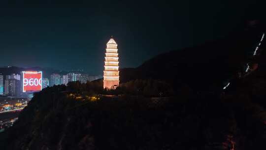 航拍延安夜景岭山寺塔