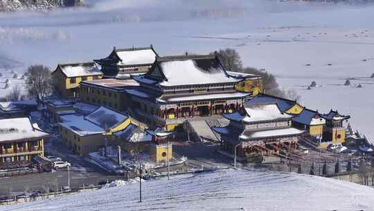 辽宁辽阳龙凤寺冬天下雪