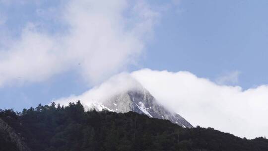 四姑娘山