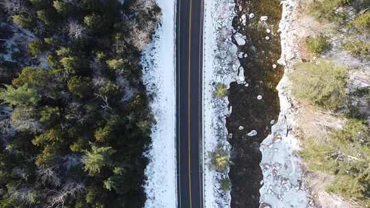 雪山公路 森林雪山 冬季森林视频素材模板下载