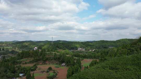 中国西南丘陵地区乡村土地山丘树林