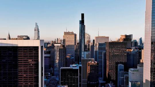 城市航拍纽约曼哈顿市中心摩天大楼天际线视频素材模板下载