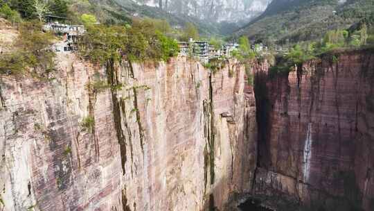 4K航拍河南新乡市太行山郭亮挂壁公路风景