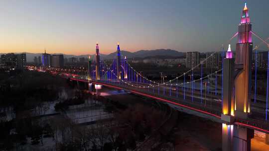 航拍北京昌平亮灯的南环大桥