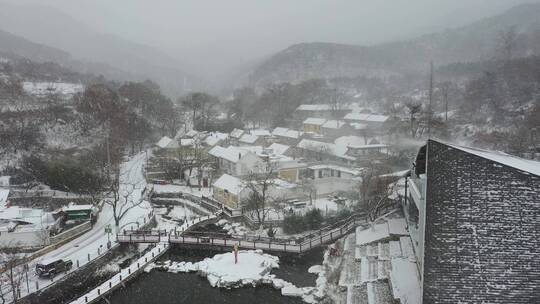 2022年第一场雪，青山粉黛