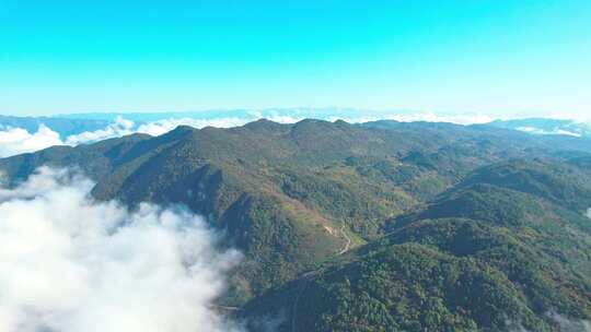 4K长江巍峨山峰山顶云海风光航拍