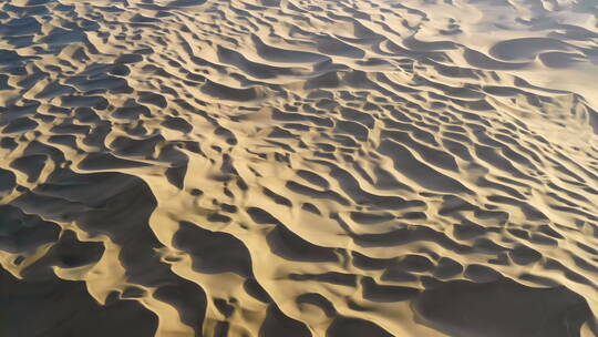 新疆鄯善县库木塔格沙漠纹理航拍视频视频素材模板下载