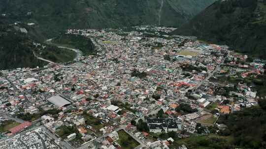 厄瓜多尔，城市，房屋，山脉