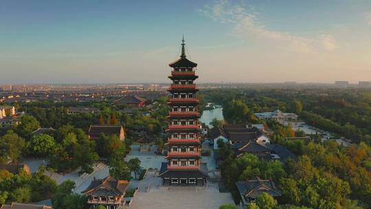 江苏省扬州市瘦西湖大明寺晨曦航拍