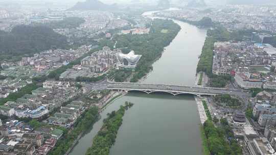 广西桂林城市风光航拍桂林清晨烟雨桂林