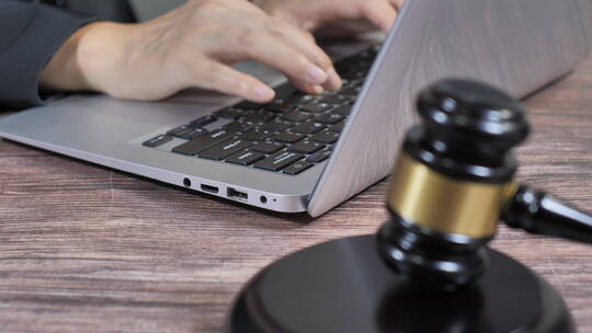 互联网手机电脑房产贸易交易法律纠纷视频素材模板下载