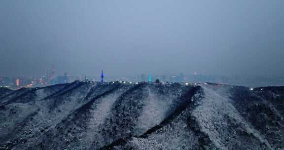 长沙岳麓山雪后夜景