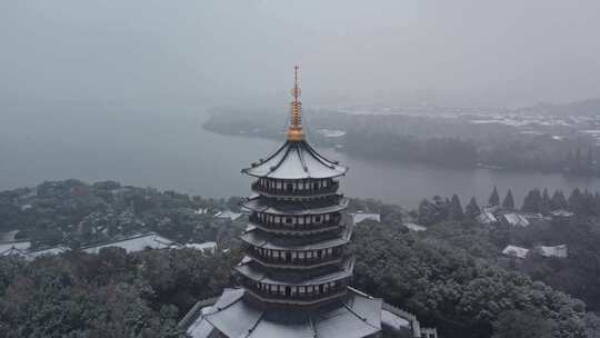 杭州西湖雷峰塔雪景