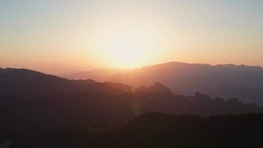 杭州临安大明山牵牛岗日落黄昏风景航拍