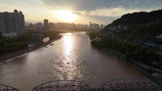 夕阳下的黄河第一桥中山桥航拍