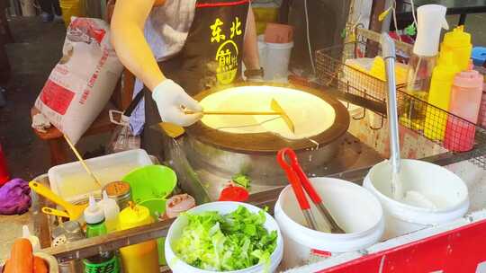 煎饼果子制作