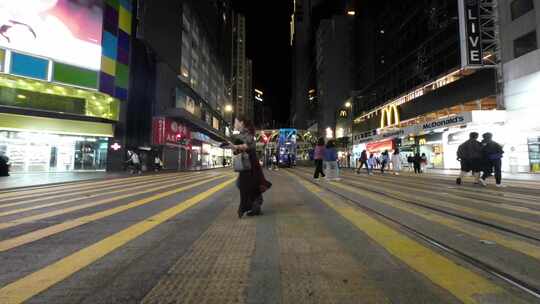 香港铜锣湾行人过马路慢镜头